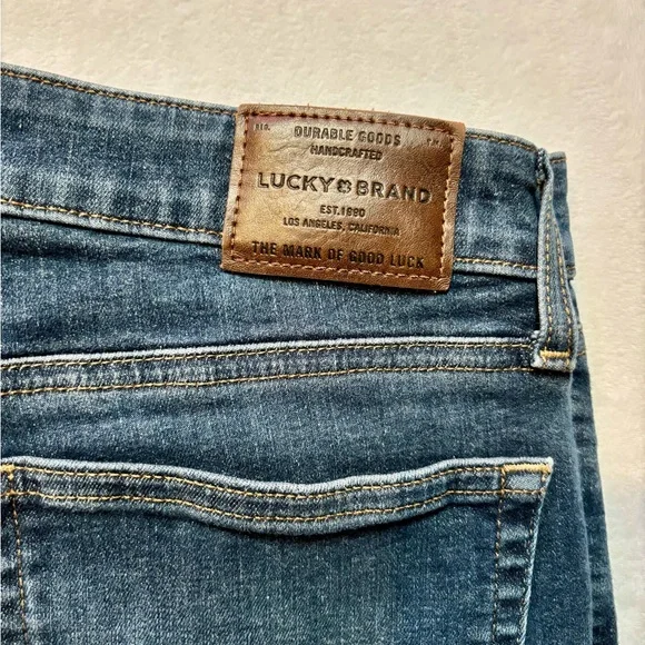 Lucky Brand Ava Straight Ankle Blue Jeans - Picture 2 of 8